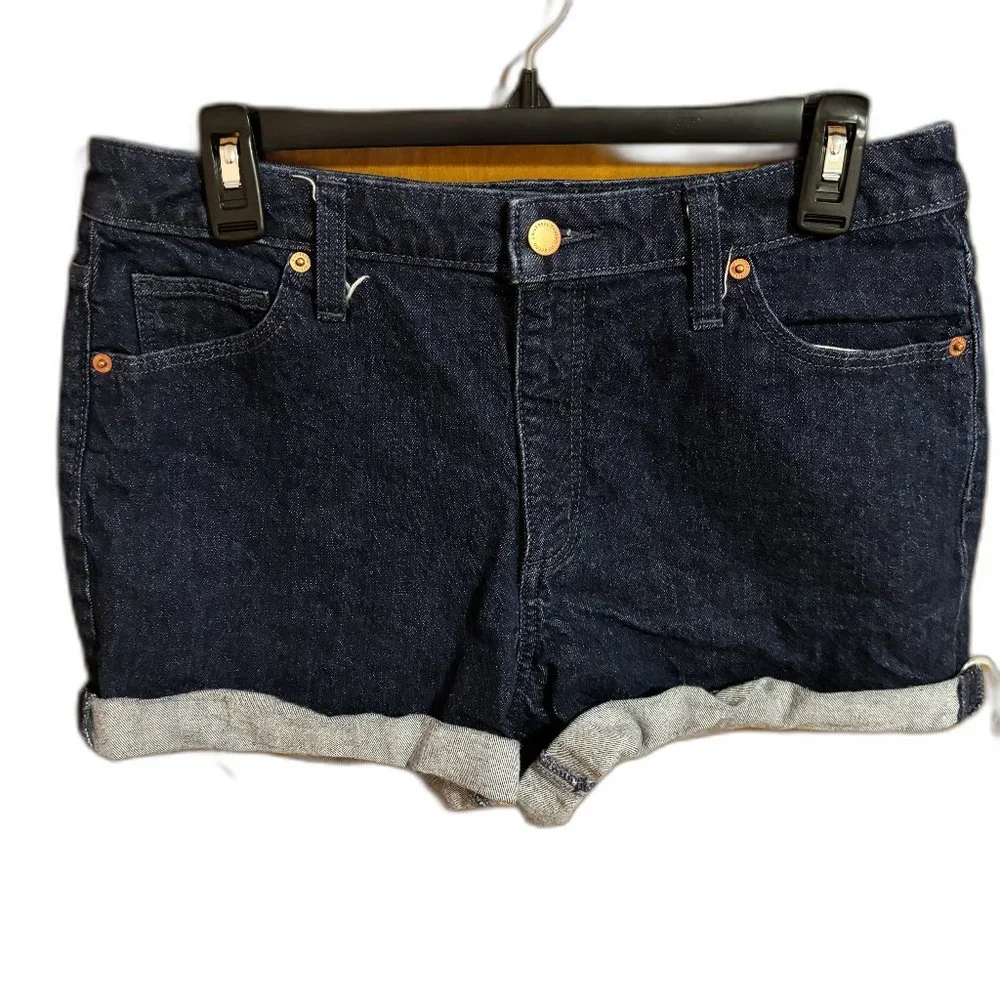 Universal Thread Vintage midi Shorts Size 10/30R Distressed Dark Denim